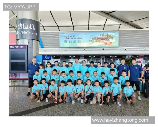 孤独的足球明星在绿茵场上追寻梦想与友情的奇幻旅程