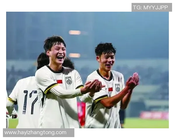 重庆足球队在足球配合排行榜中荣登第十名展现出强劲实力与团队默契